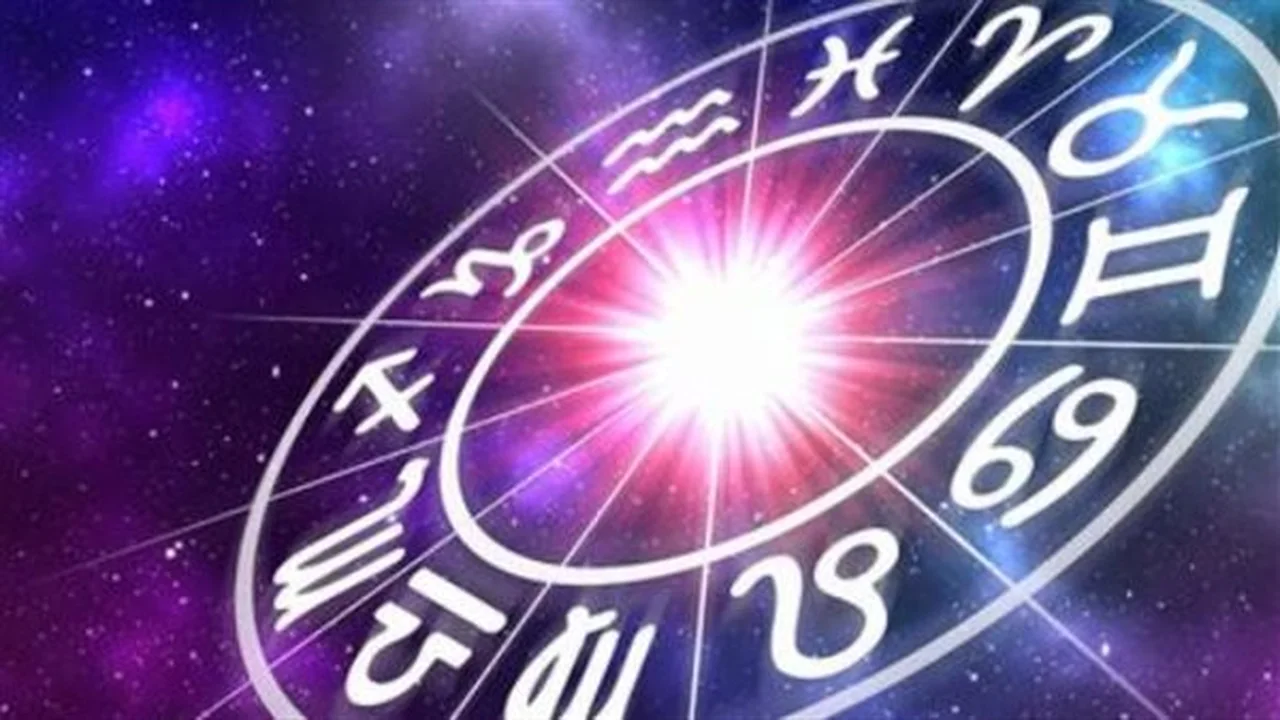 توقعات الأبراج.. استقرار عاطفي للسرطان وازدهار مالي لبرج الدلو اليوم